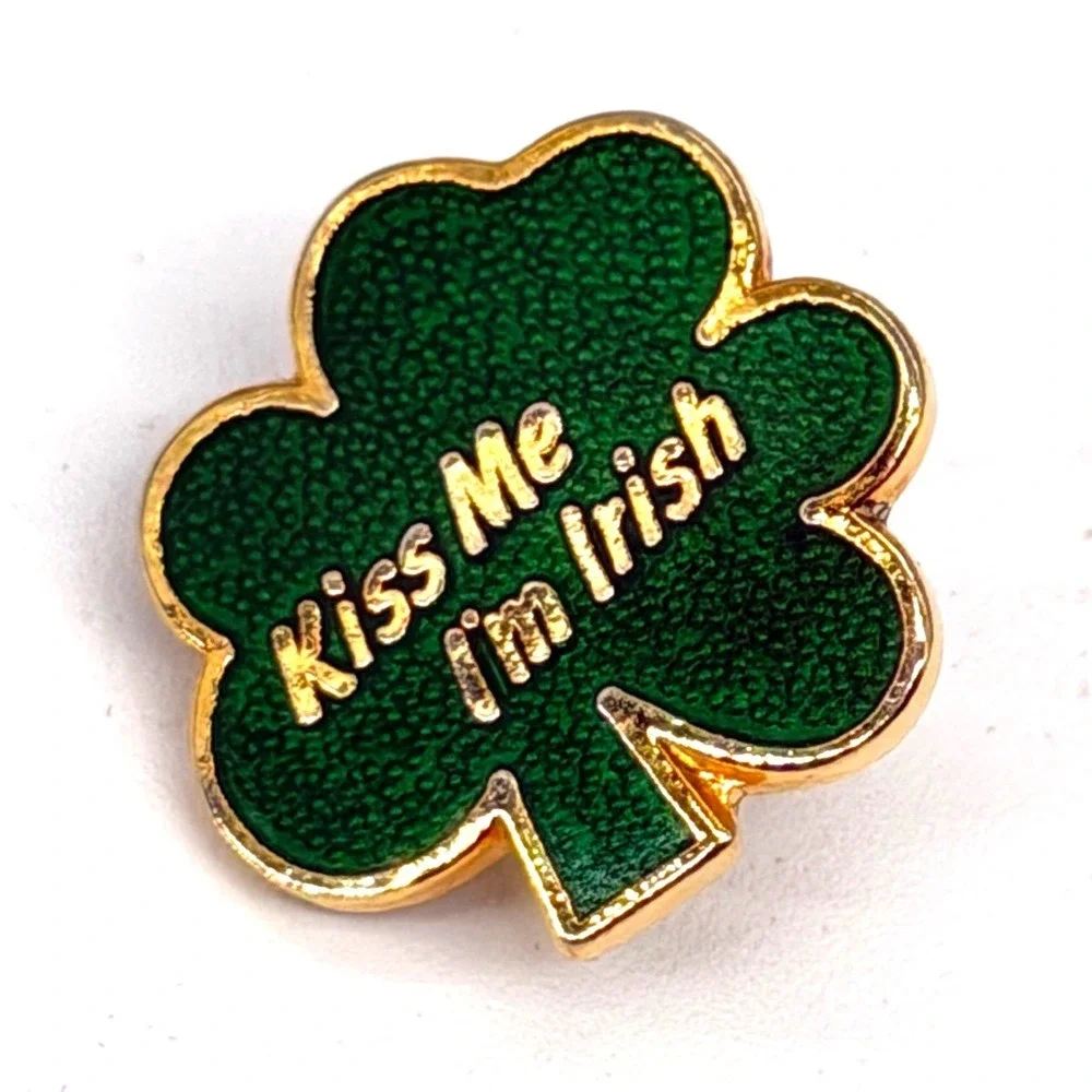 Kiss Me I'm Irish Shamrock Pin Green Enamel Gold Tone St Patricks Day Clover
